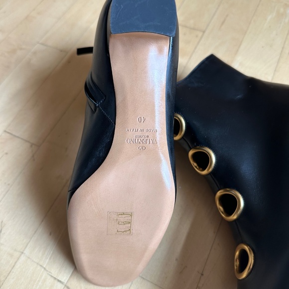 NEW Valentino Brass Eyelet front, side zipper bootie, 40/10  PG1459 - Picture 4 of 8